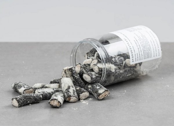 SVENSKJÄVLAR! eller var det lakrits?