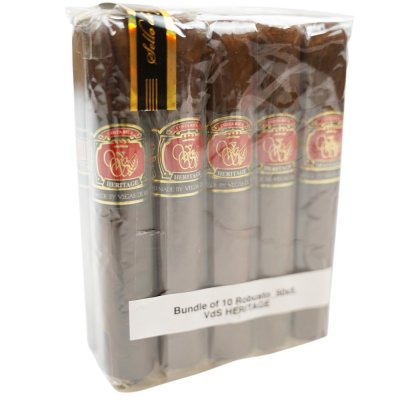 Vegas de Santiago Heritage Robusto bundle