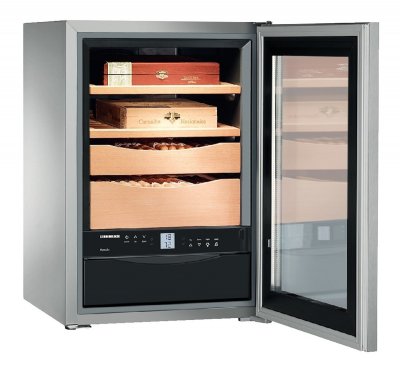 Liebherr ZKes 453 Humidor med cigarrer